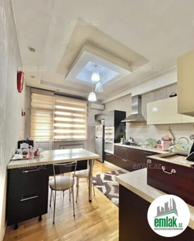 Satılır 2 otaqlı yeni tikili 110 m²