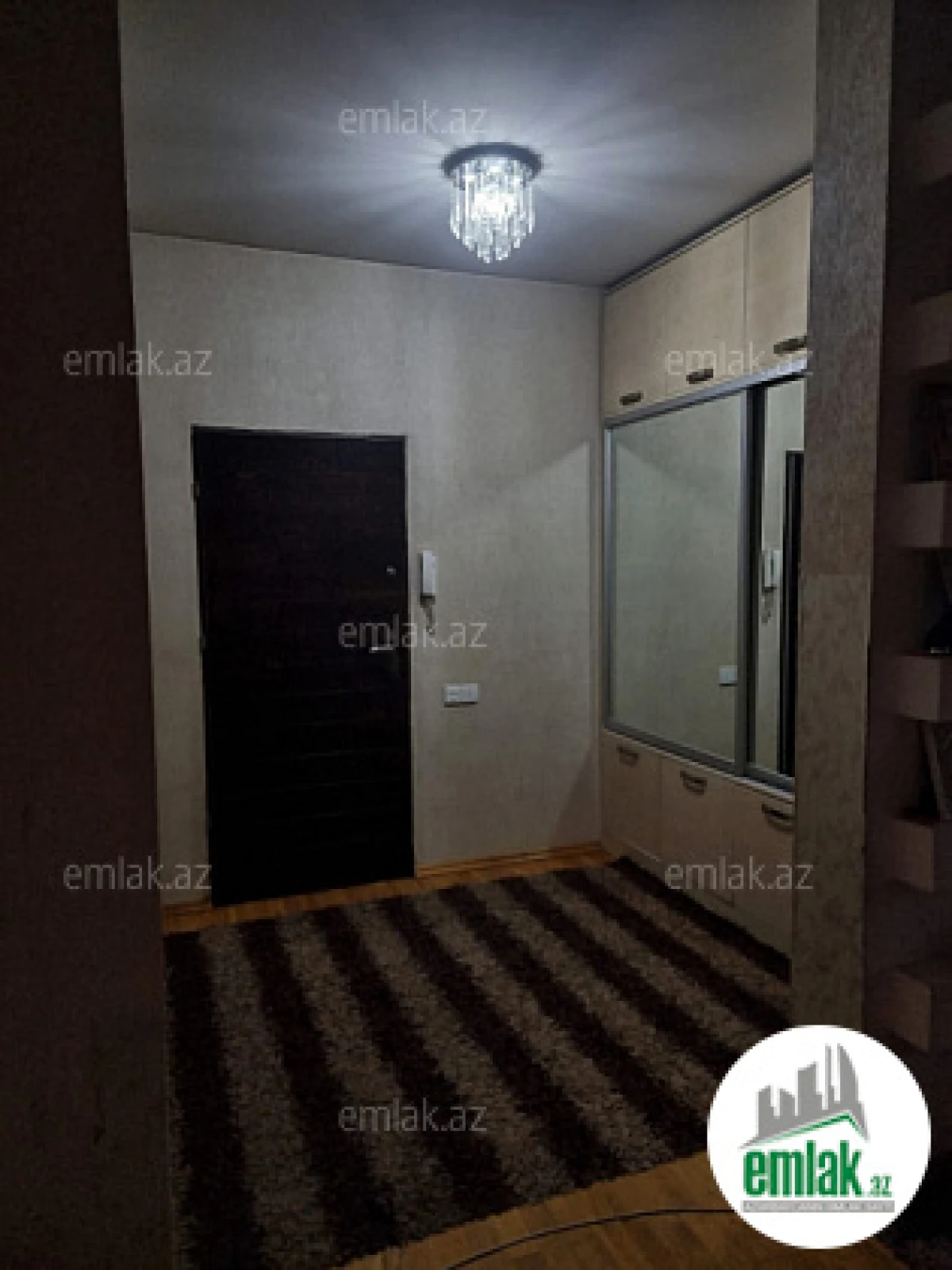 Satılır 2 otaqlı yeni tikili 110 m²