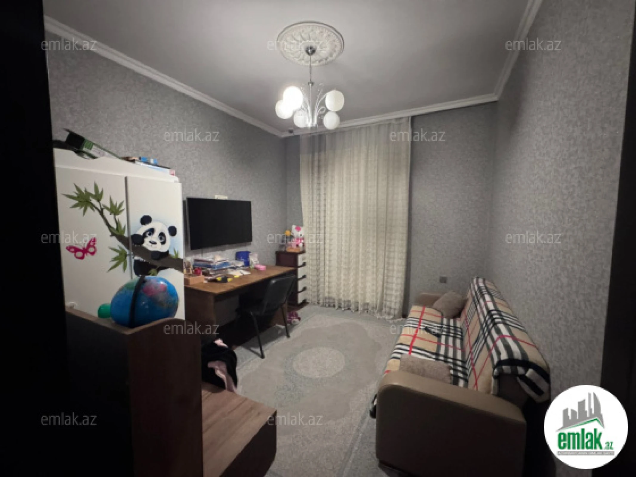 Satılır 8 otaqlı həyət evi 375 m²