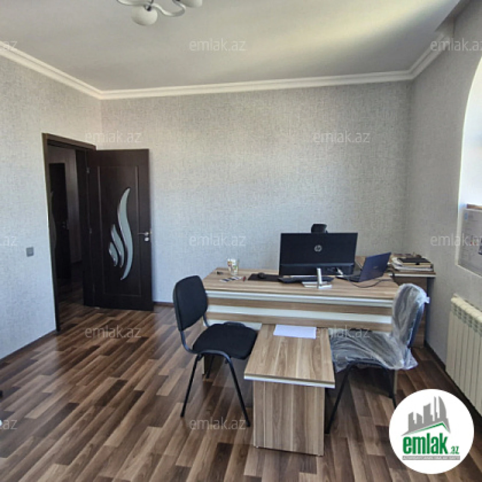 Satılır 8 otaqlı həyət evi 375 m²