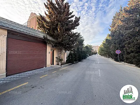 Satılır 8 otaqlı həyət evi 375 m²