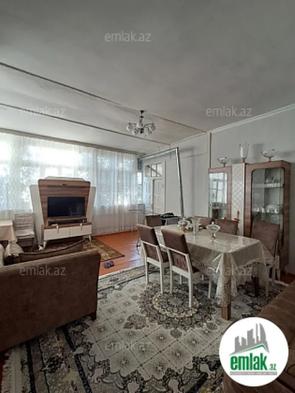 Satılır 3 otaqlı köhnə tikili 74 m²