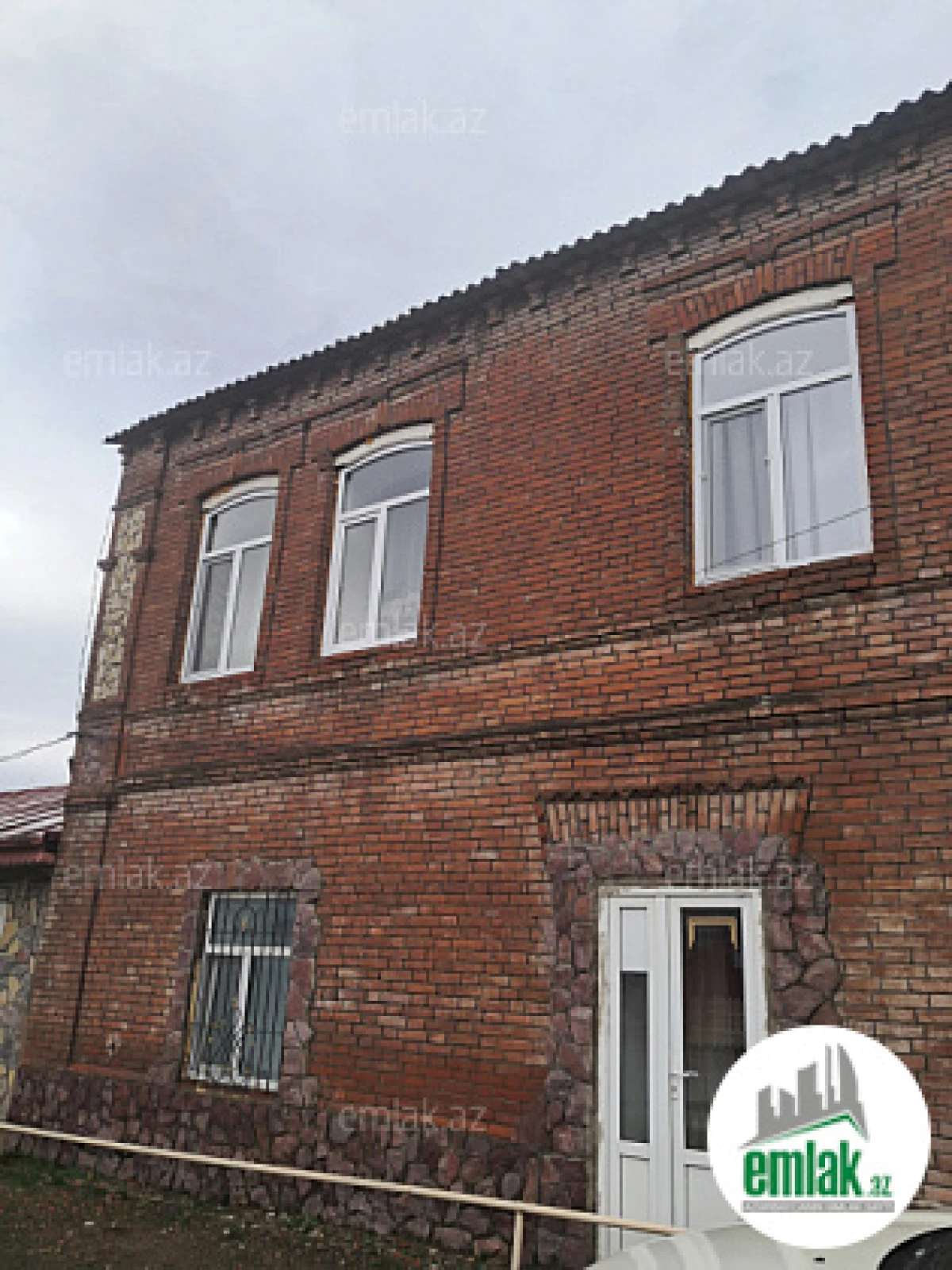 Satılır 3 otaqlı köhnə tikili 74 m²