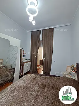 Satılır 3 otaqlı köhnə tikili 74 m²