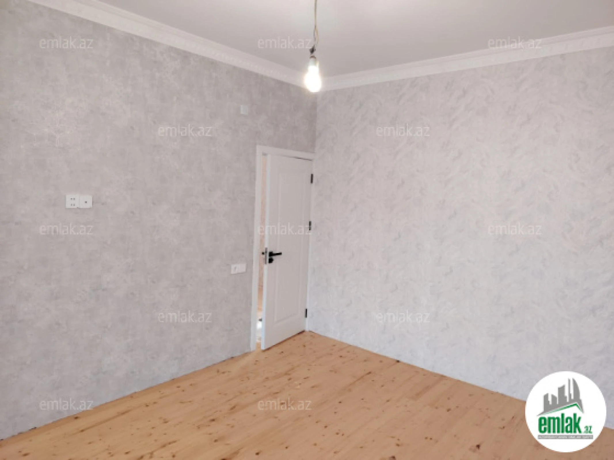 Satılır 5 otaqlı həyət evi 140 m²