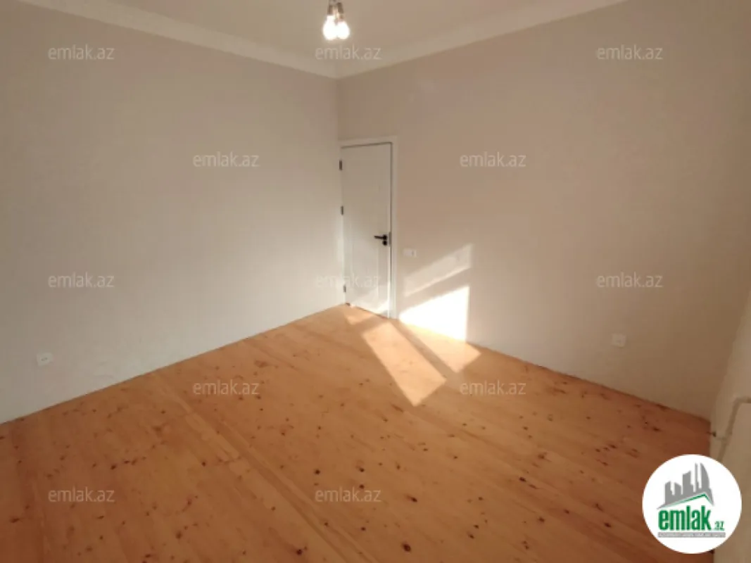 Satılır 5 otaqlı həyət evi 140 m²