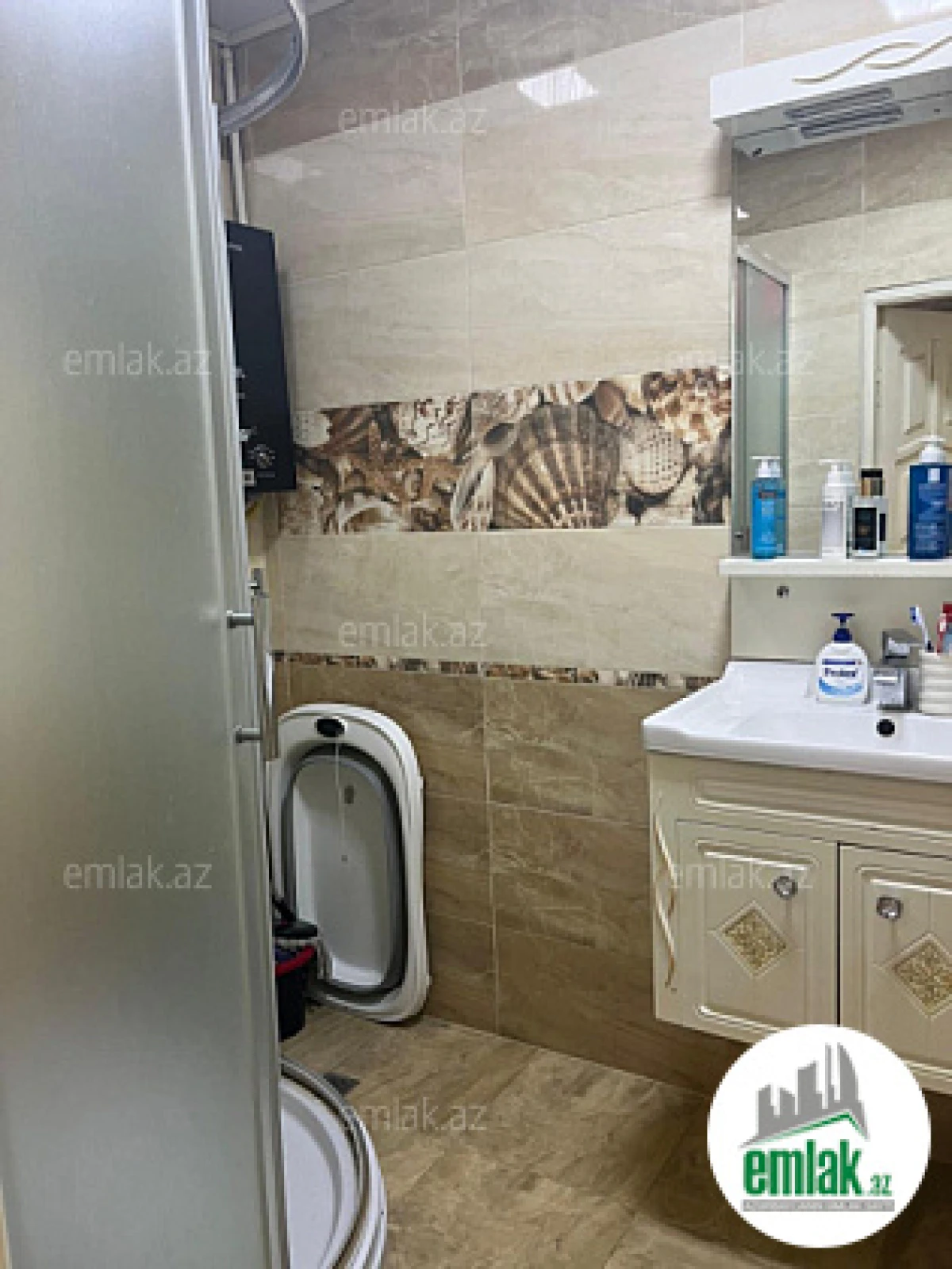 Satılır 3 otaqlı köhnə tikili 73 m²