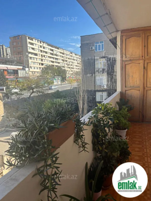 Satılır 3 otaqlı köhnə tikili 73 m²