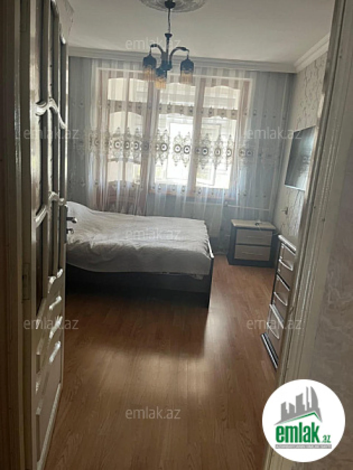 Satılır 3 otaqlı köhnə tikili 73 m²