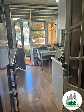 Satılır 3 otaqlı köhnə tikili 73 m²