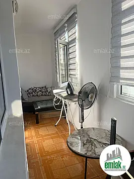 Satılır 3 otaqlı köhnə tikili 73 m²