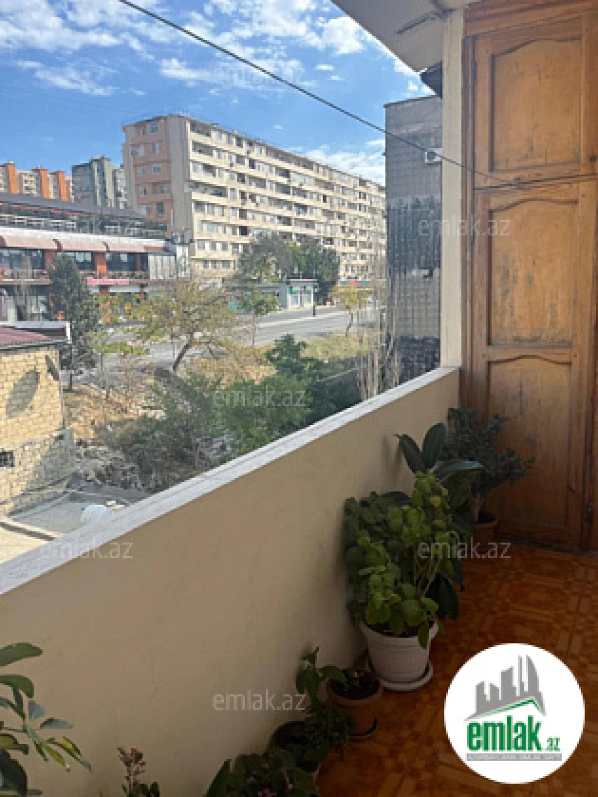Satılır 3 otaqlı köhnə tikili 73 m²