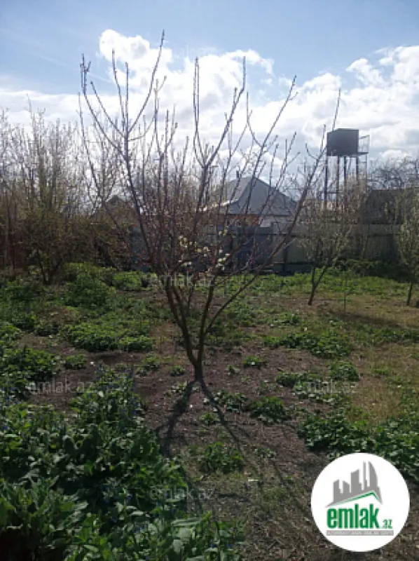 Satılır torpaq sahəsi 8 m²