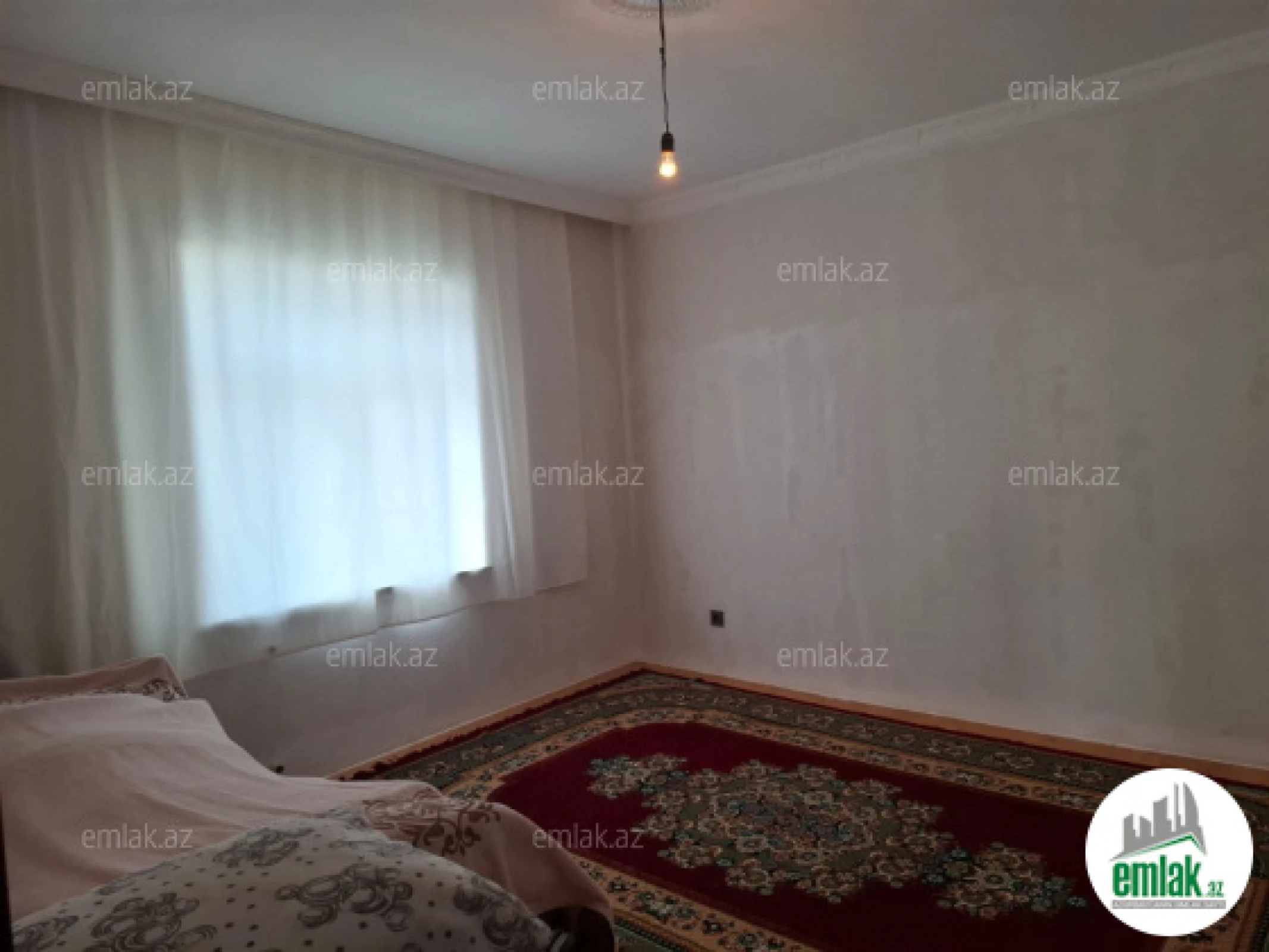 Satılır 3 otaqlı həyət evi 160 m²