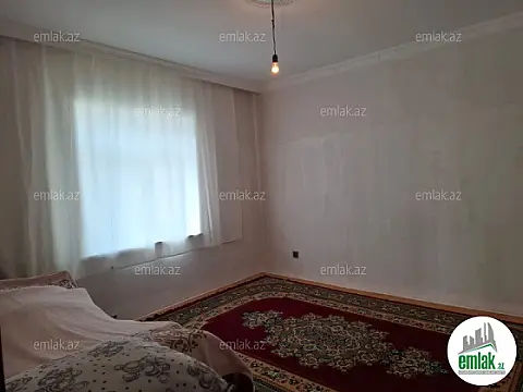 Satılır 3 otaqlı həyət evi 160 m²