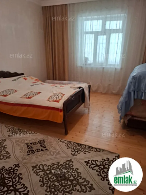 Satılır 3 otaqlı həyət evi 160 m²