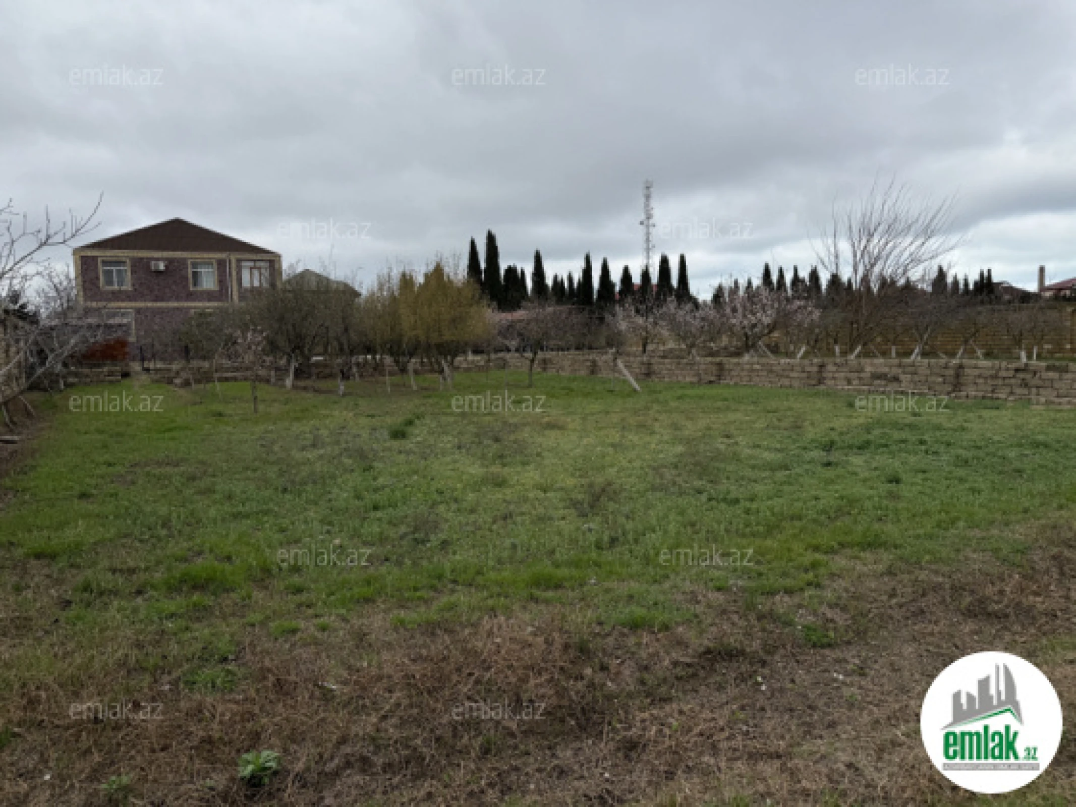 Satılır torpaq sahəsi 8 m²