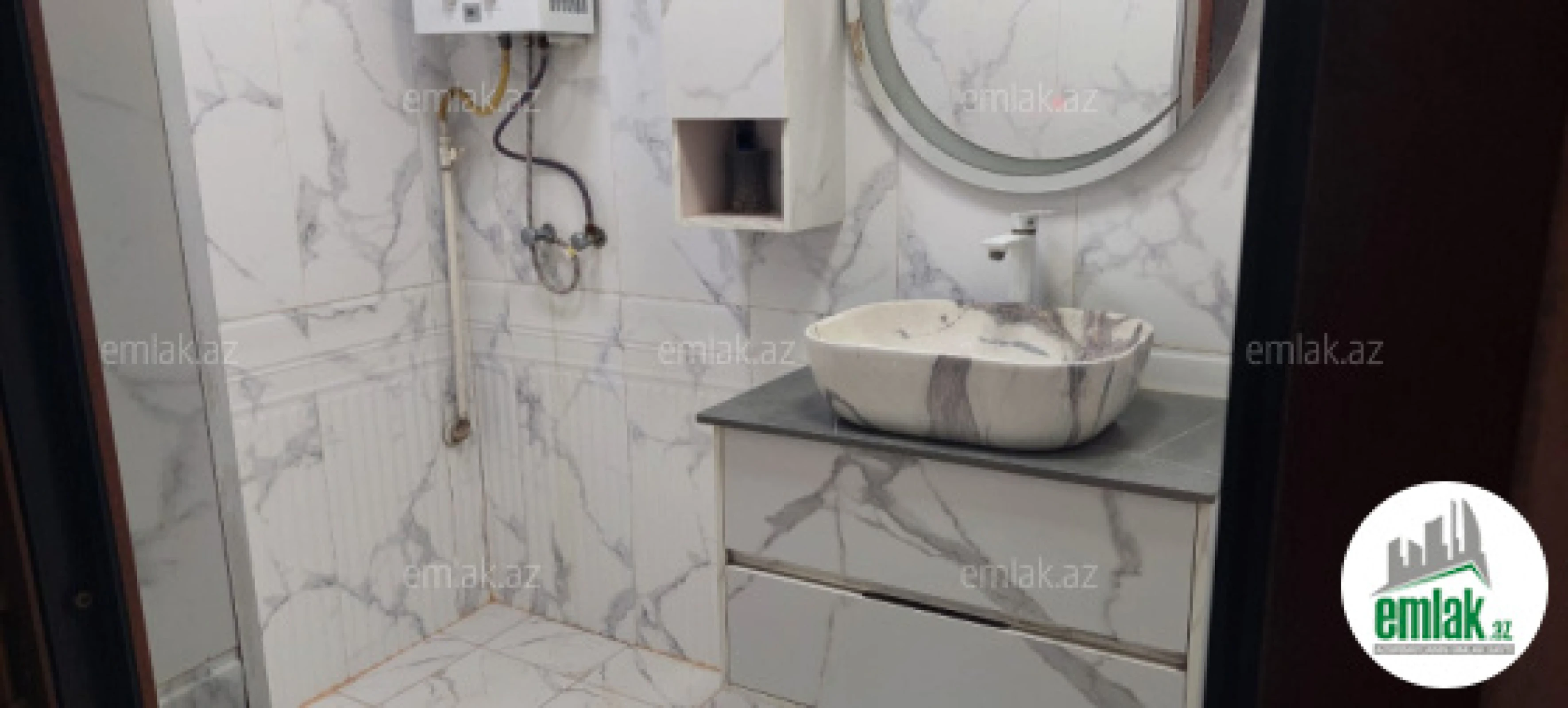 Satılır 3 otaqlı köhnə tikili 70 m²