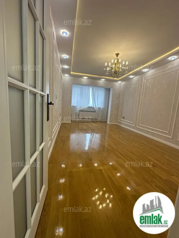 Satılır 3 otaqlı köhnə tikili 95 m²