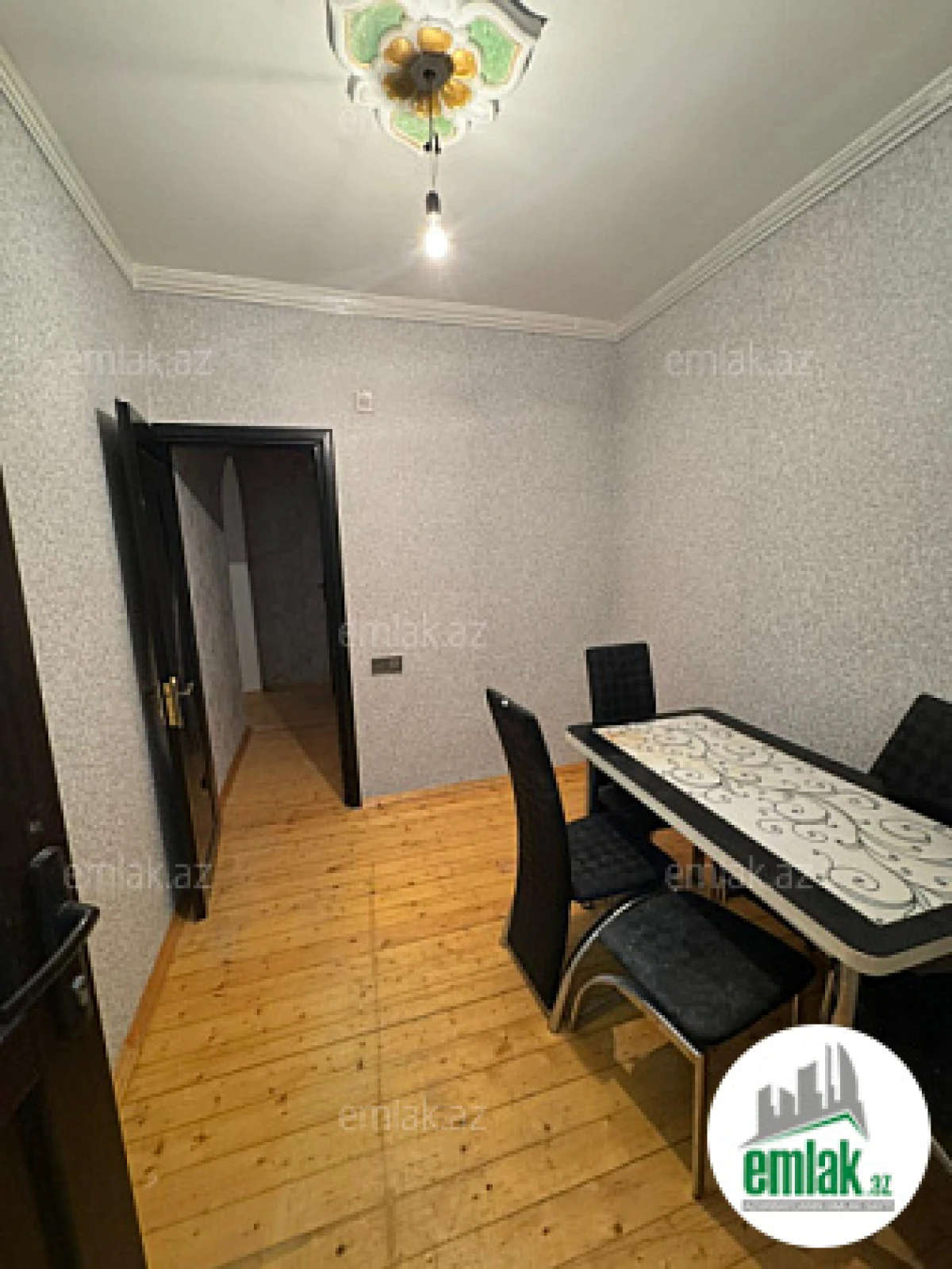 Satılır 3 otaqlı köhnə tikili 55 m²