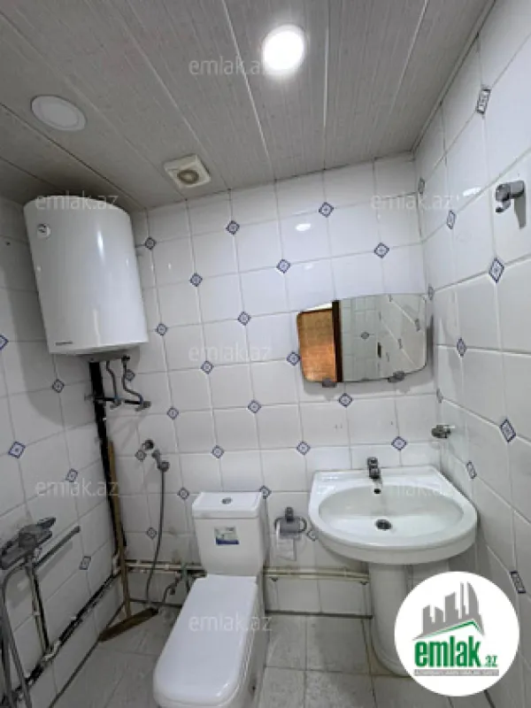 Satılır 2 otaqlı köhnə tikili 65 m²
