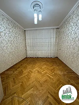 Satılır 3 otaqlı köhnə tikili 85 m²