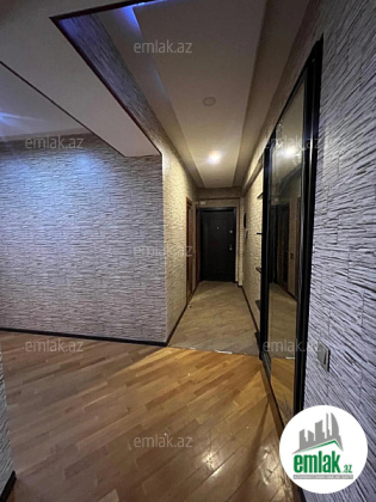 Satılır 3 otaqlı yeni tikili 107 m²