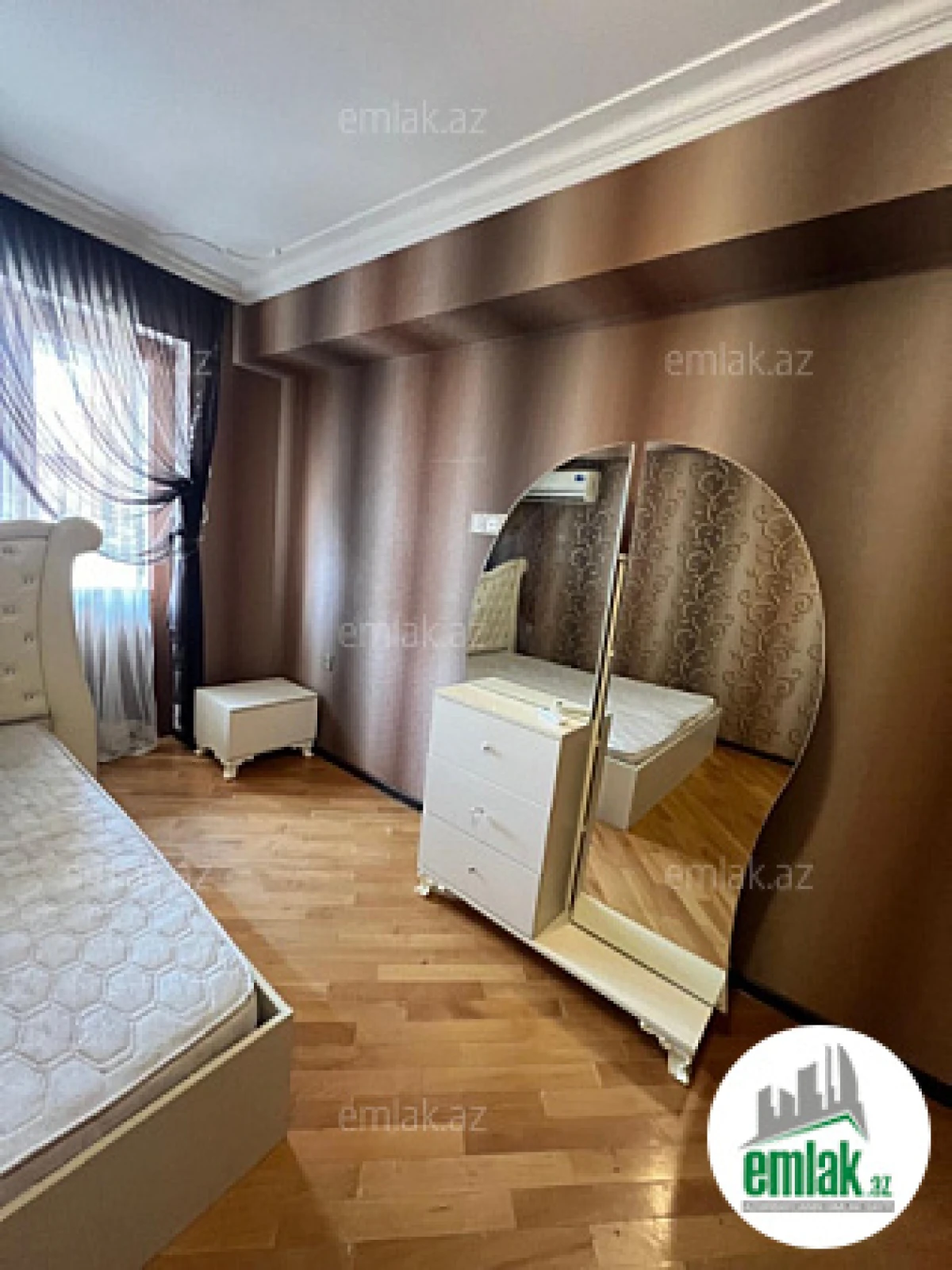 Satılır 3 otaqlı yeni tikili 107 m²