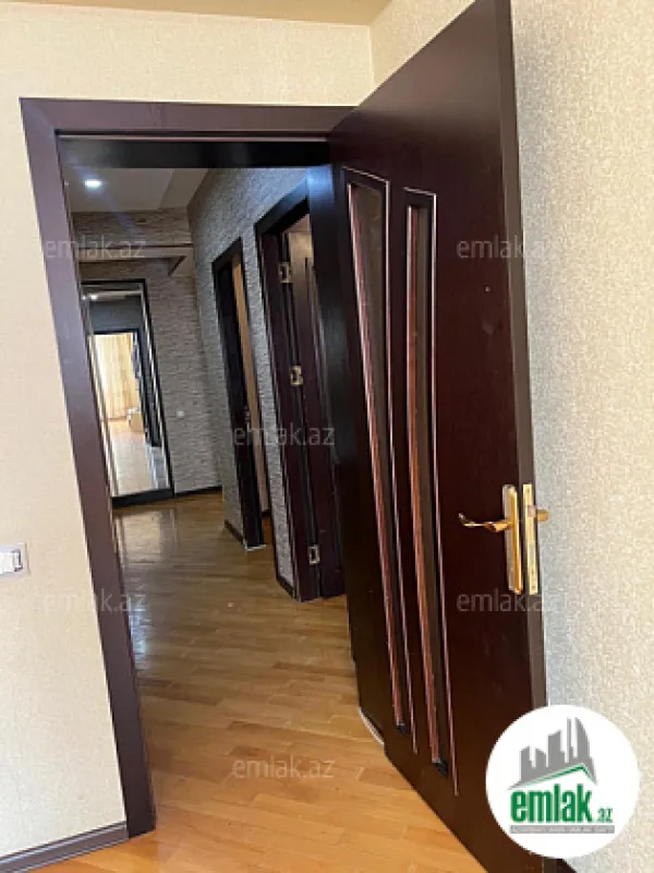 Satılır 3 otaqlı yeni tikili 107 m²