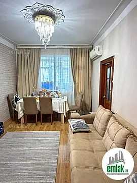 Satılır 2 otaqlı köhnə tikili 50 m² — Bakı 2 otaq 50.00 m²