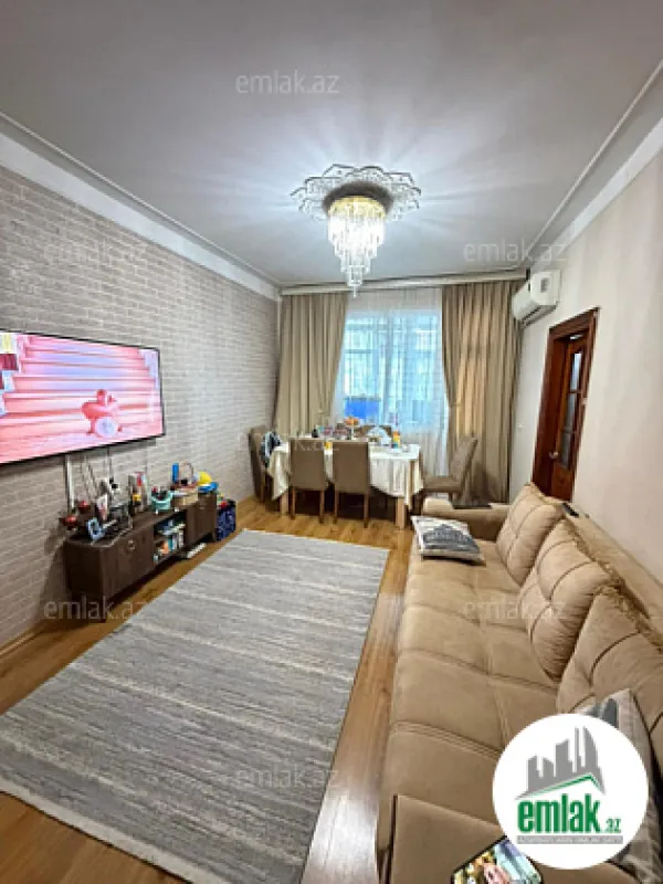 Satılır 2 otaqlı köhnə tikili 50 m²