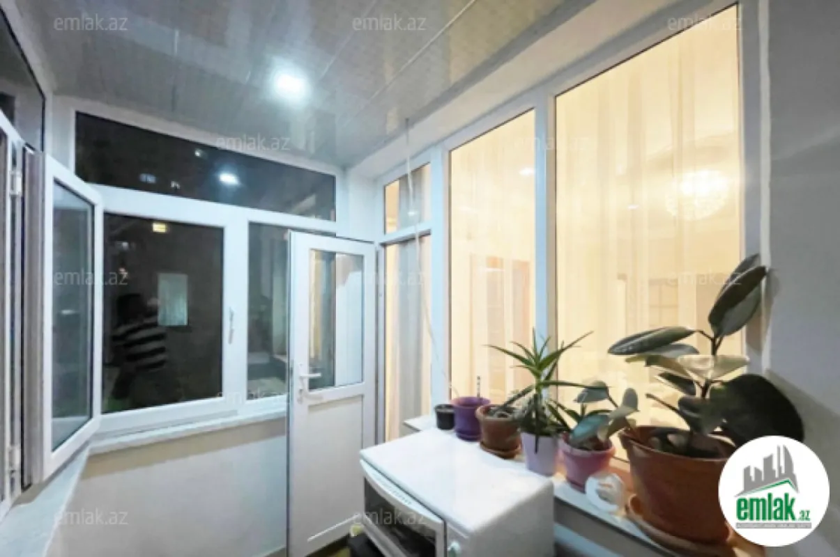 Satılır 2 otaqlı köhnə tikili 50 m²