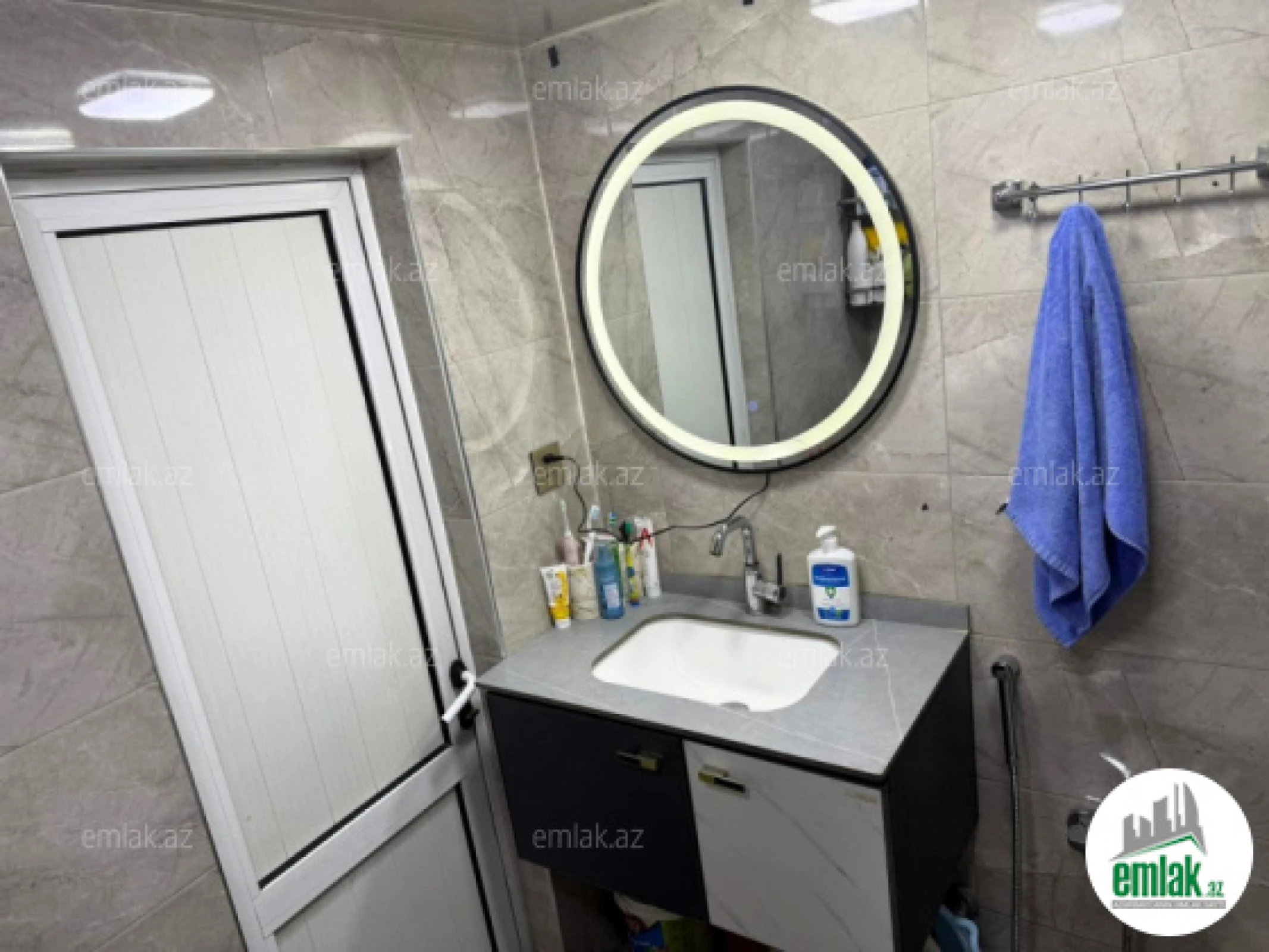 Satılır 3 otaqlı köhnə tikili 72 m²