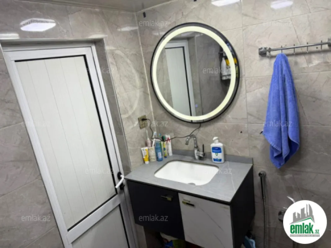 Satılır 3 otaqlı köhnə tikili 72 m²