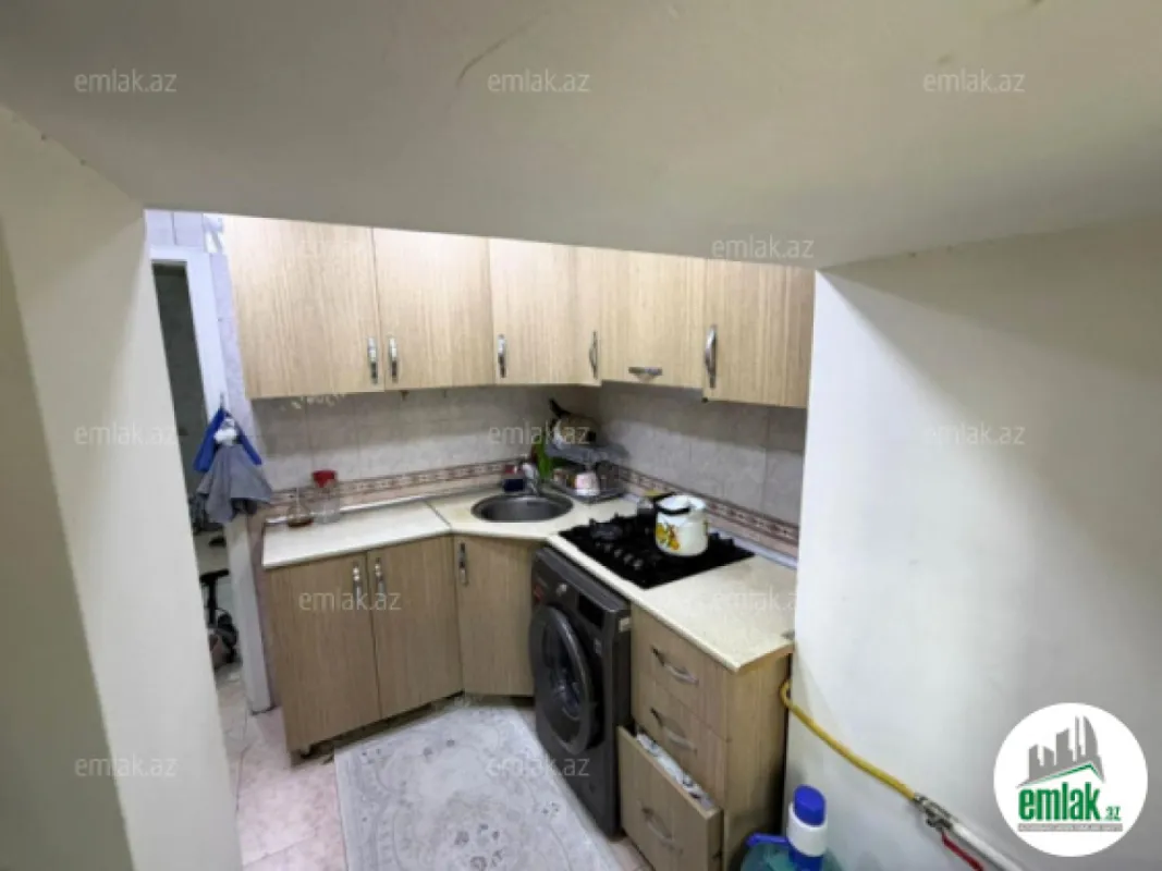 Satılır 3 otaqlı köhnə tikili 72 m²