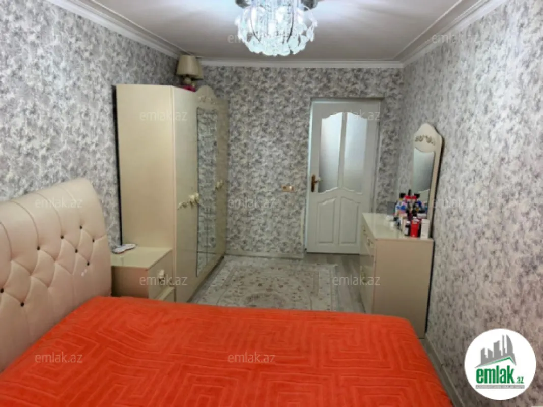 Satılır 3 otaqlı köhnə tikili 72 m²