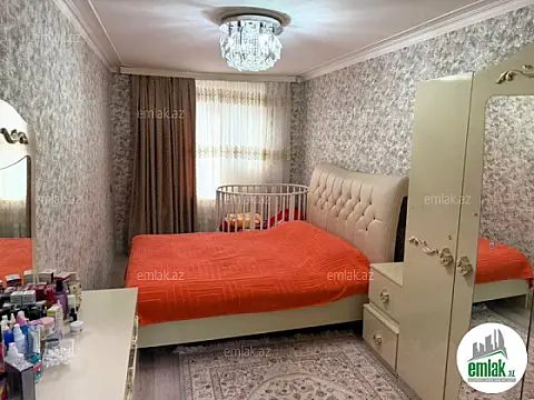 Satılır 3 otaqlı köhnə tikili 72 m²