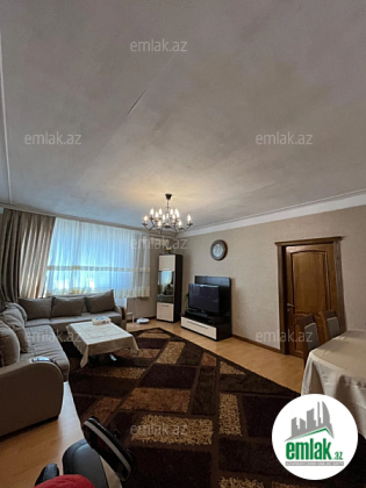 Satılır 4 otaqlı köhnə tikili 90 m²