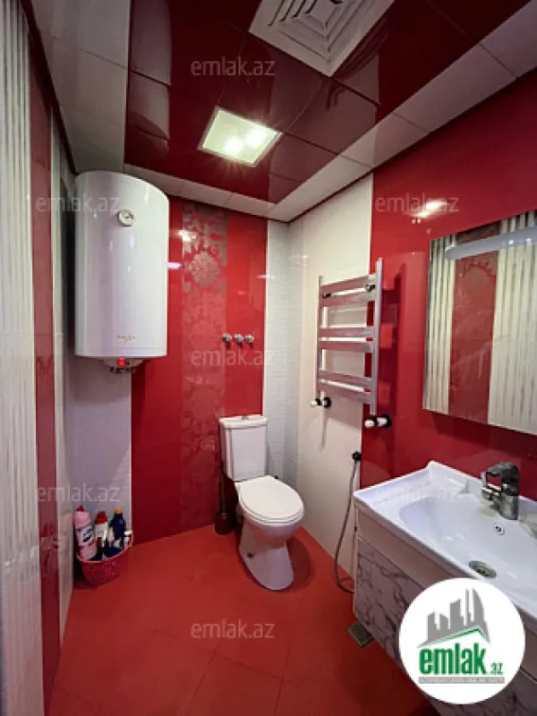 Satılır 4 otaqlı köhnə tikili 90 m²