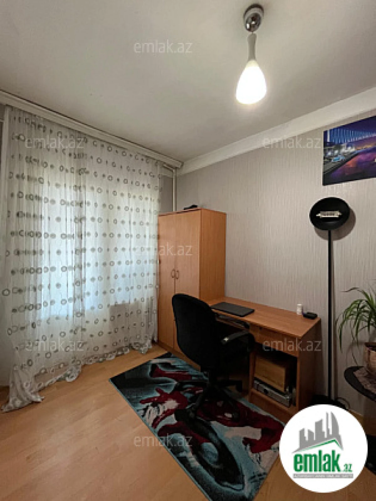 Satılır 4 otaqlı köhnə tikili 90 m²