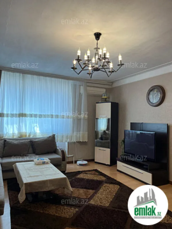 Satılır 4 otaqlı köhnə tikili 90 m²