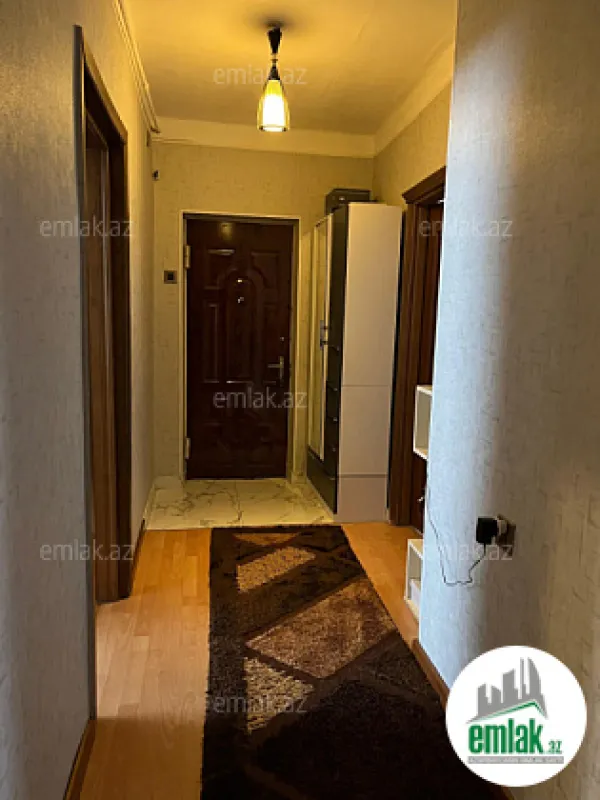 Satılır 4 otaqlı köhnə tikili 90 m²