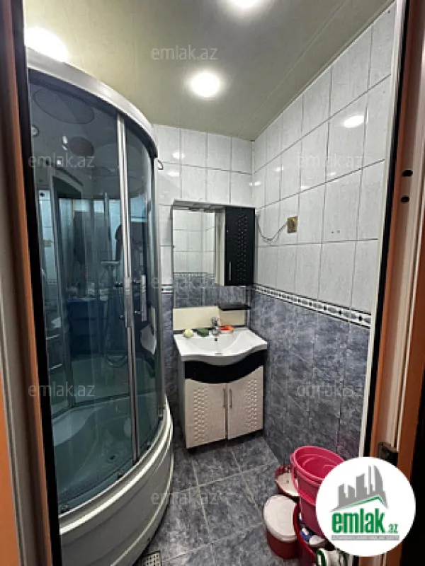 Satılır 3 otaqlı köhnə tikili 65 m²