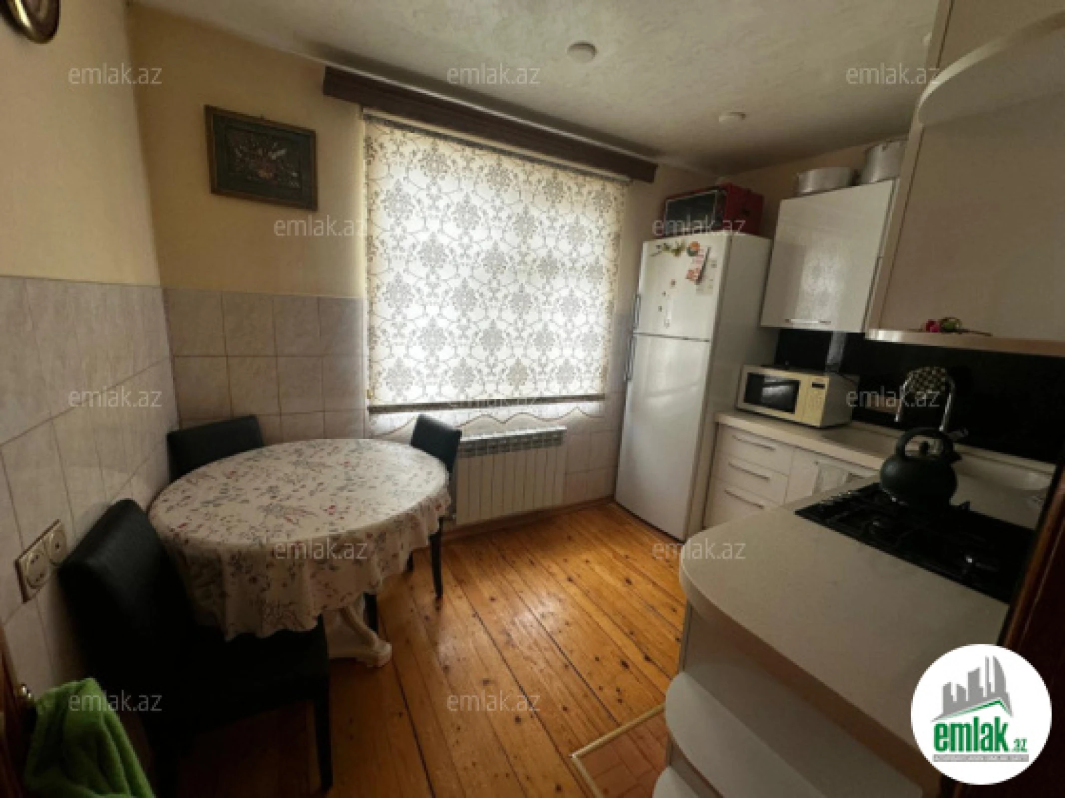 Satılır 3 otaqlı köhnə tikili 65 m²