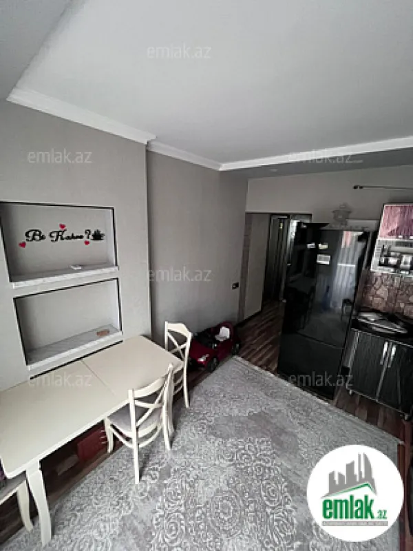 Satılır 2 otaqlı köhnə tikili 60 m²