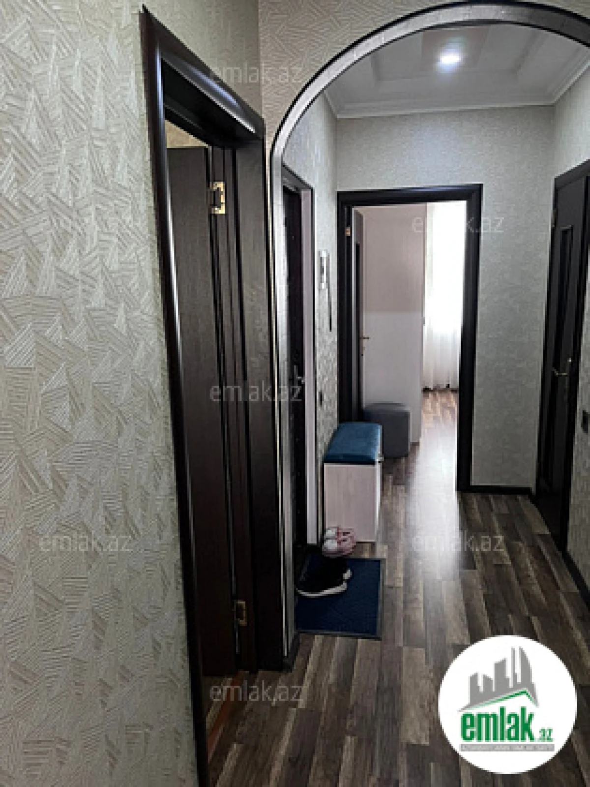 Satılır 2 otaqlı köhnə tikili 60 m²