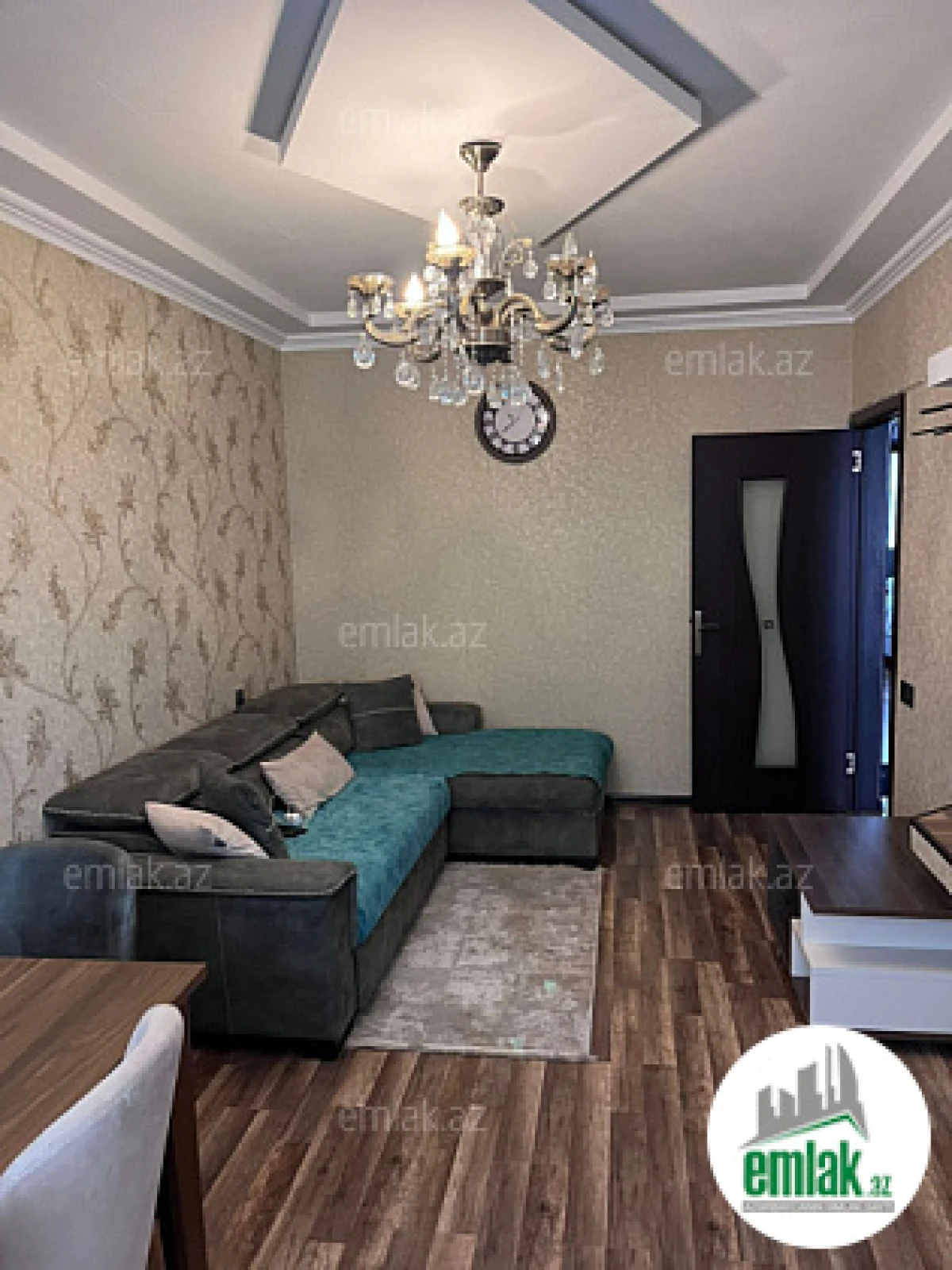 Satılır 2 otaqlı köhnə tikili 60 m²