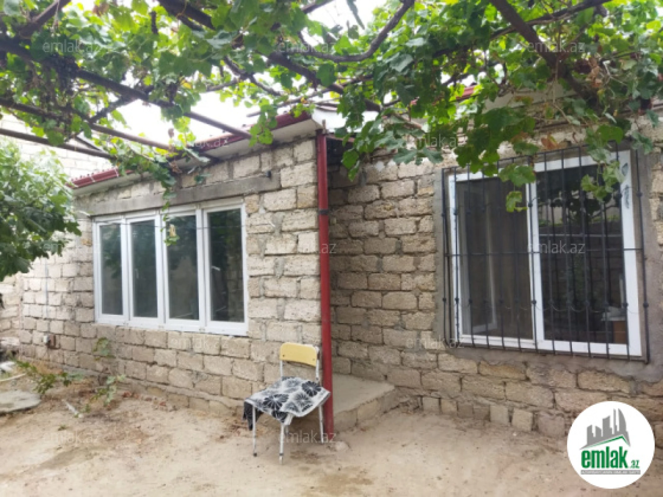 Satılır 3 otaqlı həyət evi 100 m²