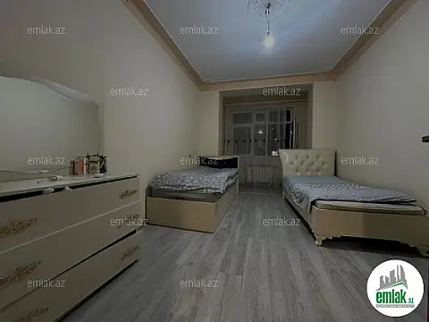 Satılır 3 otaqlı köhnə tikili 76 m²