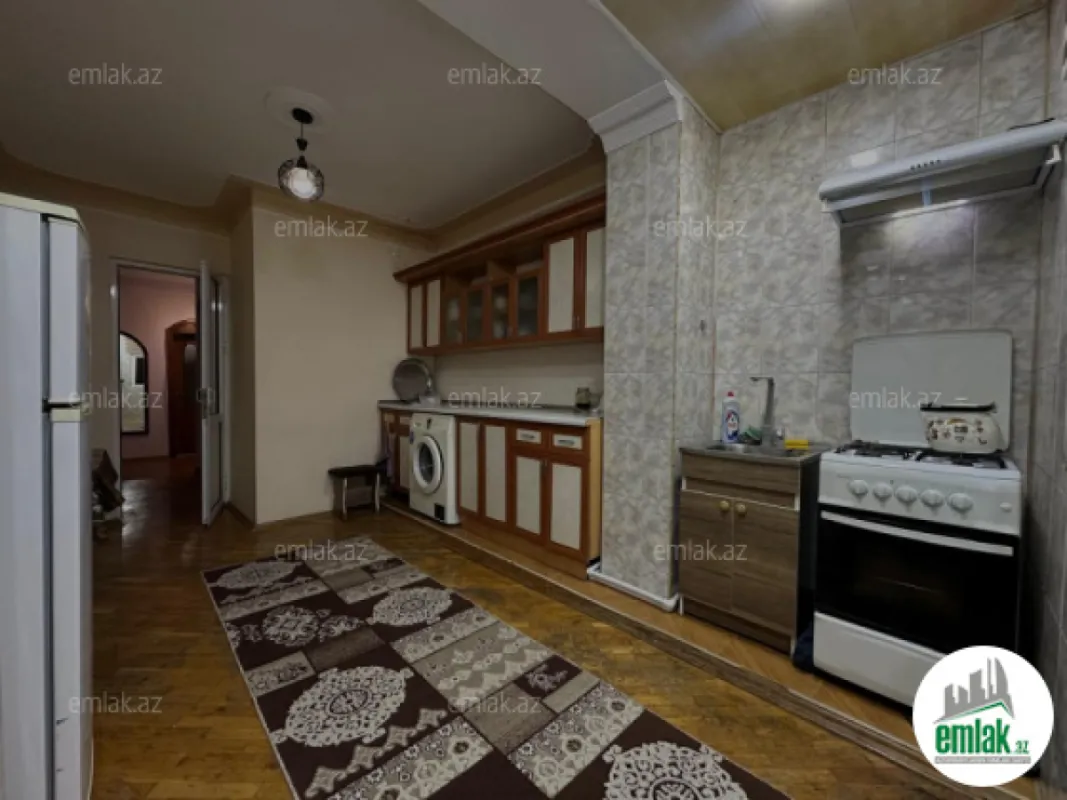 Satılır 3 otaqlı köhnə tikili 76 m²